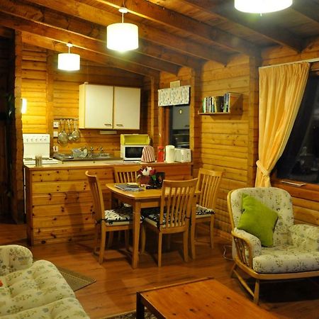Country Retreats At Butterstone Dunkeld Exterior foto